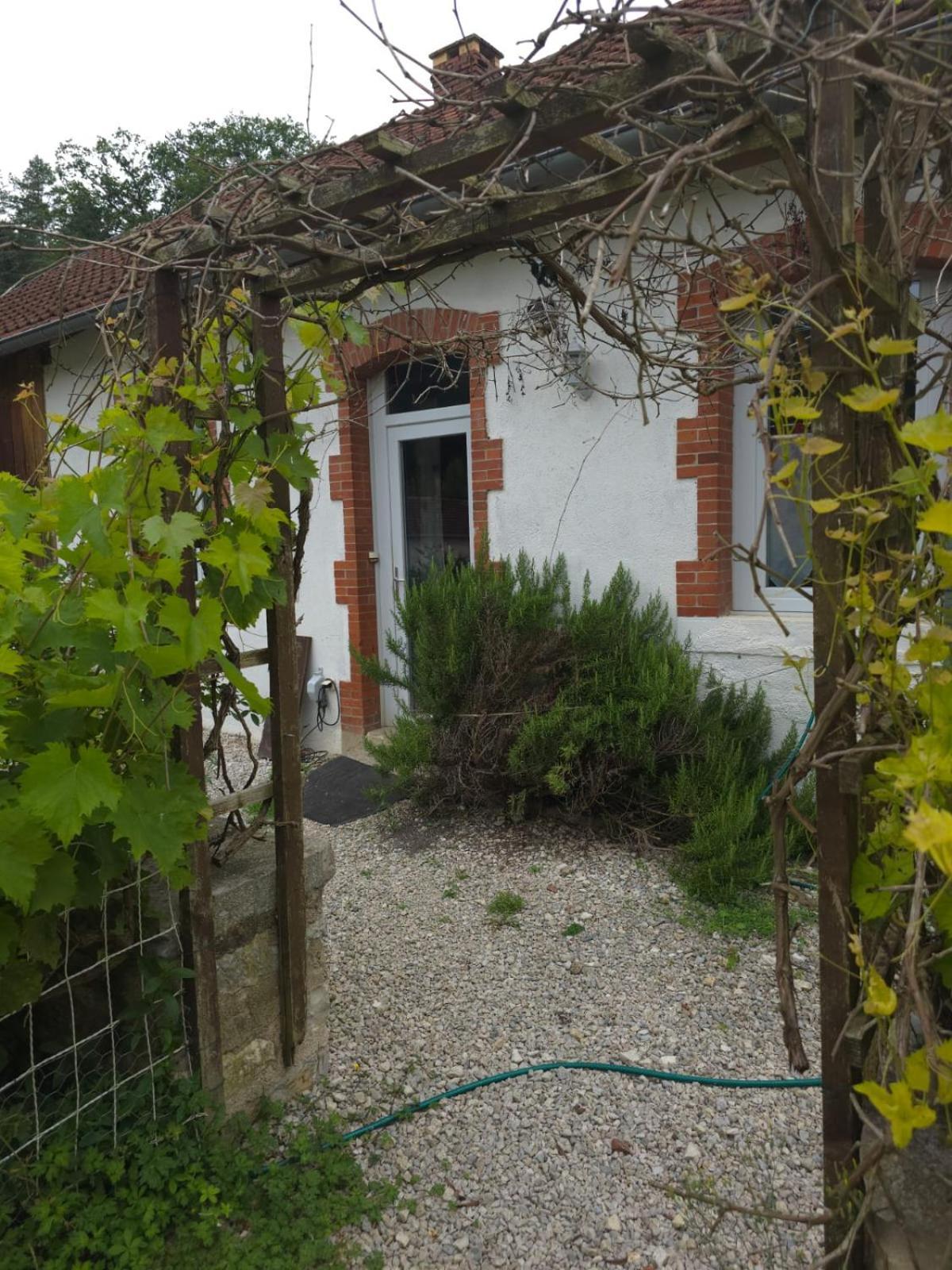 Domaine De Fontenelay Gezier-et-Fontenelay Exterior photo